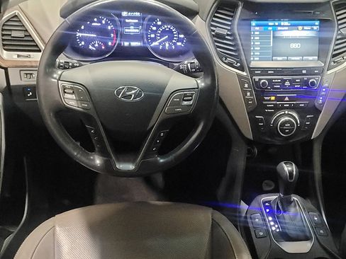 Used 2018 Hyundai Santa Fe SE image 22