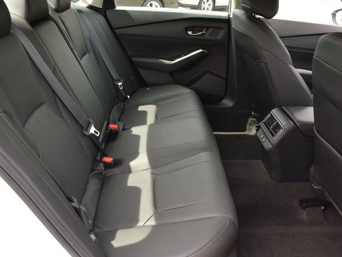 Used 2025 Honda Accord EX-L image 18