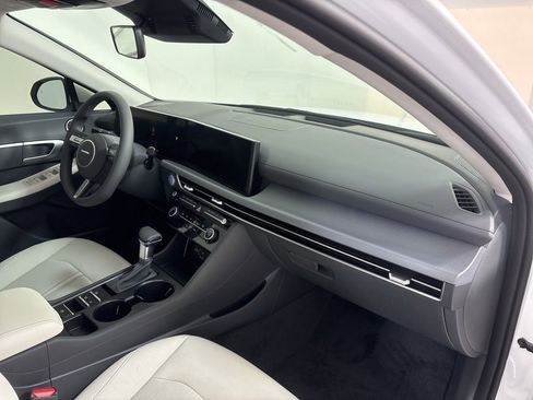 New 2026 Hyundai Sonata SE FWD image 14