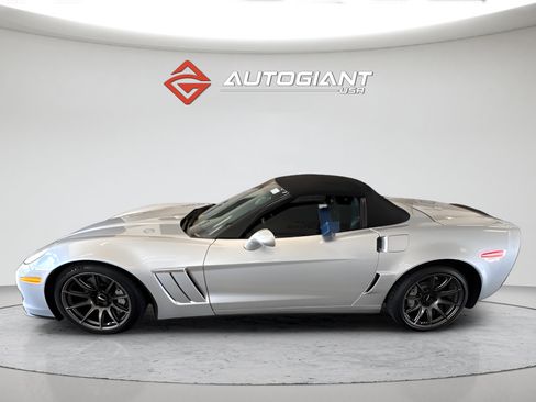 Used 2012 Chevrolet Corvette Grand Sport w/ 3LT Preferred Equipment Group RWD image 3