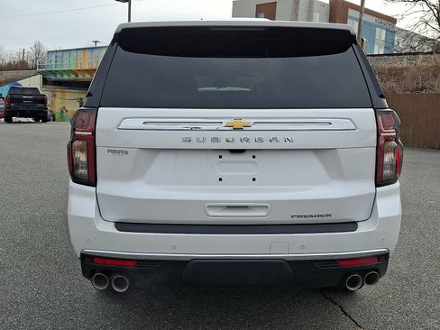 Certified 2023 Chevrolet Suburban Premier w/ Advanced Technology Package image 5