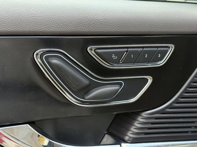 Used 2022 Lincoln Corsair AWD w/ Premium Package image 25