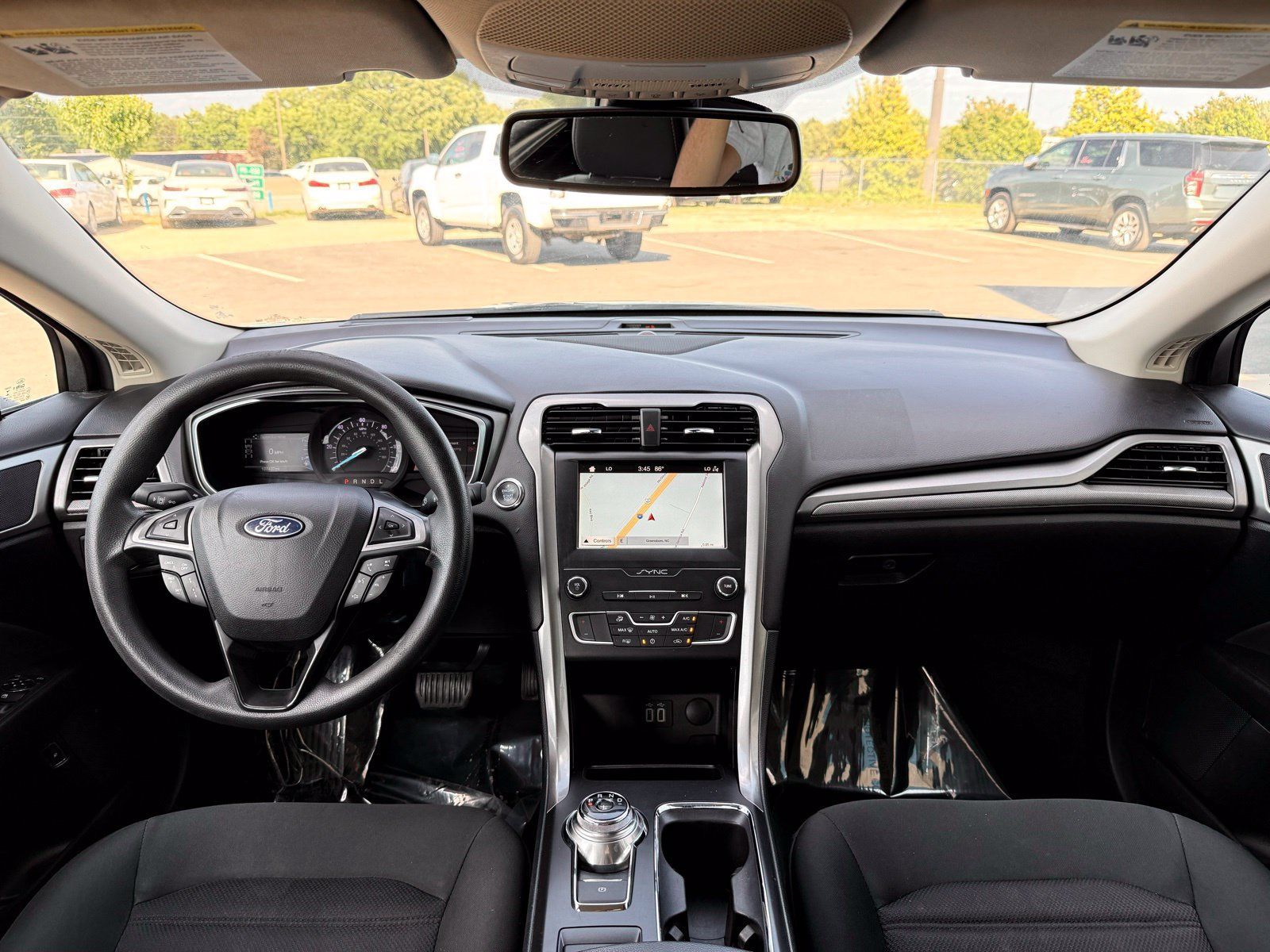 Used 2019 Ford Fusion SE FWD image 21