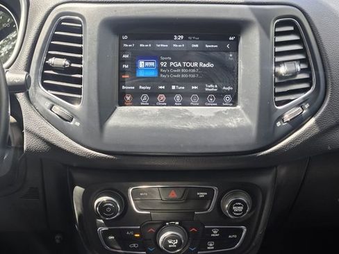 Used 2020 Jeep Compass Latitude FWD image 18