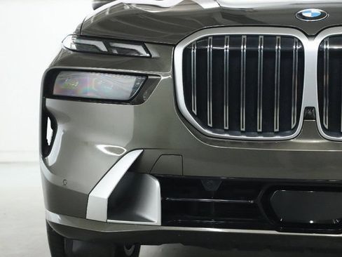 Used 2024 BMW X7 xDrive40i AWD/4WD image 7