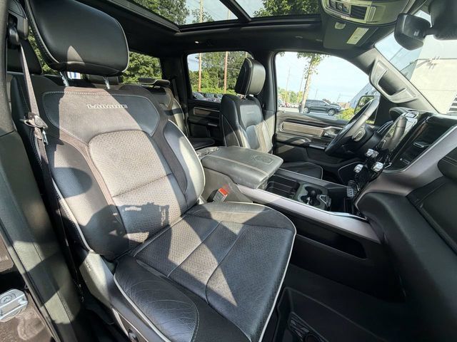 Used 2022 RAM 1500 Laramie AWD/4WD image 25