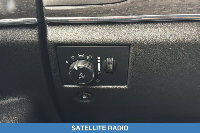 Used 2018 Jeep Grand Cherokee Limited RWD image 31