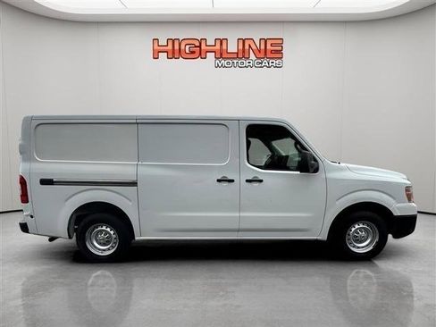 Used 2014 Nissan NV 1500 S w/ Side & Curtain Airbag Package RWD image 4