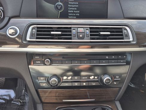 Used 2011 BMW 740i RWD image 26
