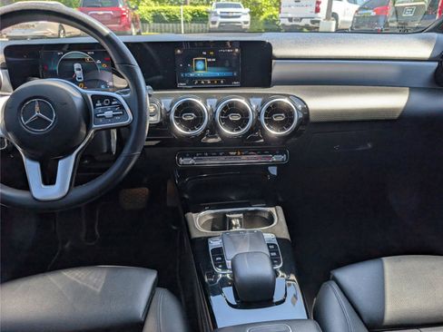 Used 2019 Mercedes-Benz A 220 4MATIC image 17