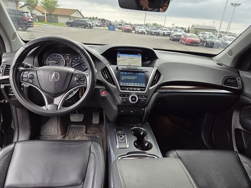 Used 2018 Acura MDX w/ Technology & Entertainment AWD/4WD image 12