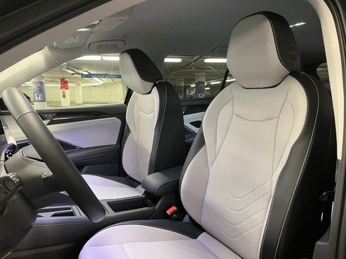 New 2026 Volkswagen Tiguan SE image 20