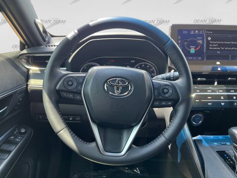 Used 2021 Toyota Venza Limited w/ Advanced Technology Package AWD/4WD image 12