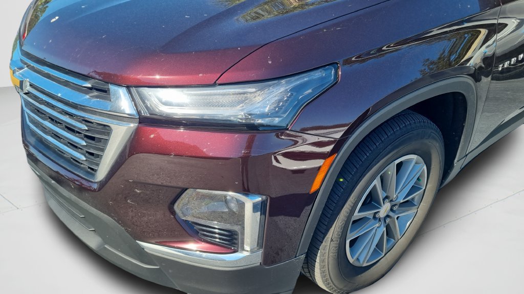 Used 2023 Chevrolet Traverse LT FWD image 4