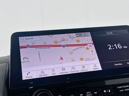 Used 2024 Nissan Armada SL w/ Captain's Chairs Package image 22