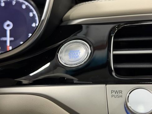 New 2026 Genesis G70 2.5T Prestige image 22