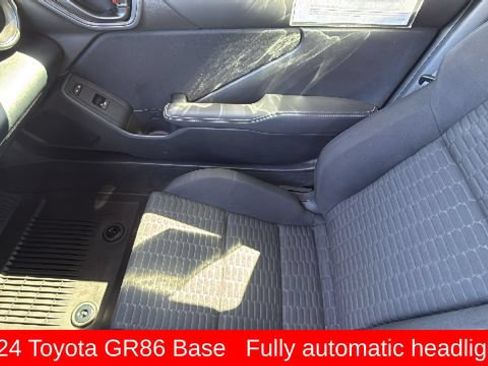 Used 2024 Toyota GR86 RWD image 12