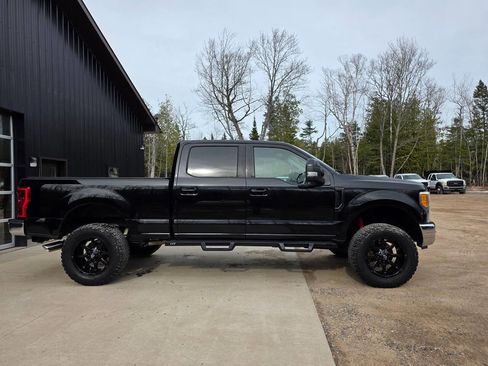 Used 2017 Ford F350 Lariat AWD/4WD image 9