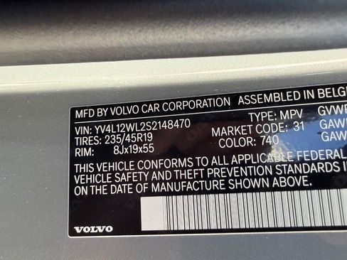 Certified 2025 Volvo V60 B5 Cross Country Ultra AWD/4WD image 25