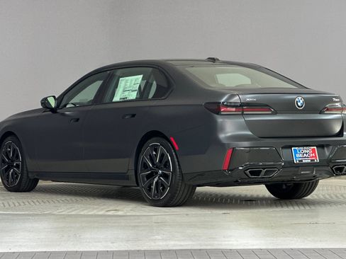 New 2026 BMW 760i xDrive AWD/4WD image 3