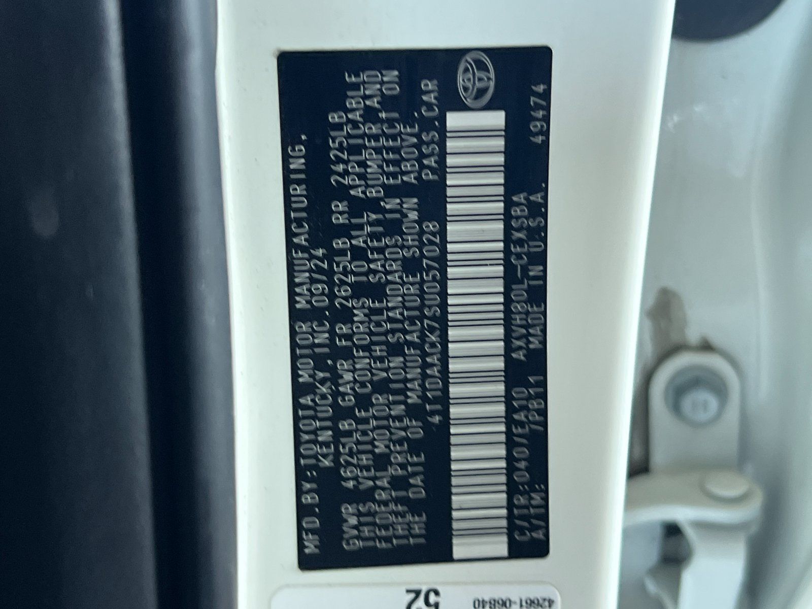 Used 2025 Toyota Camry SE FWD image 27