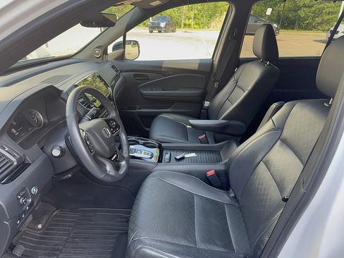 Used 2023 Honda Passport Elite image 4