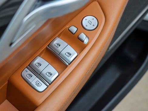 Used 2020 BMW 740i w/ M Sport Package image 14