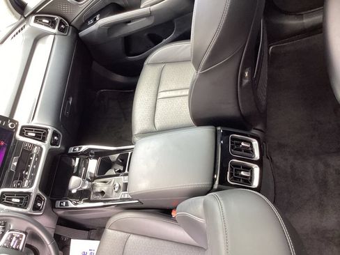 Used 2023 Kia Sorento SX AWD/4WD image 18