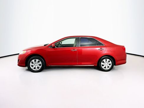 Used 2012 Toyota Camry LE FWD image 4