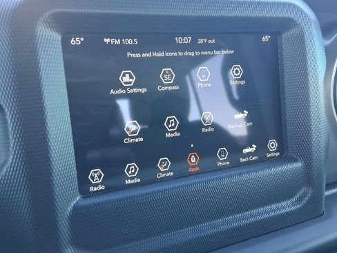 Used 2022 Jeep Gladiator Sport image 21