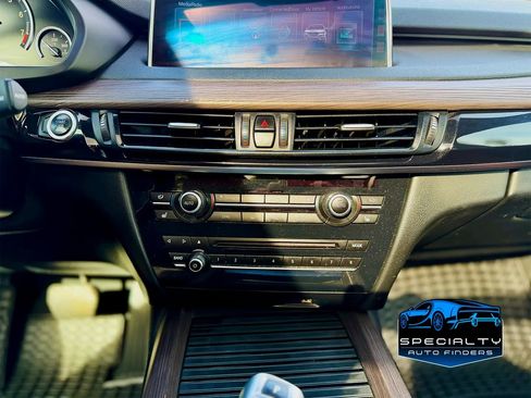 Used 2017 BMW X5 xDrive40e image 26