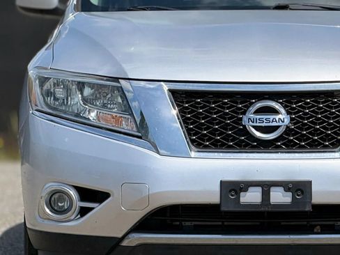 Used 2015 Nissan Pathfinder SV FWD image 11