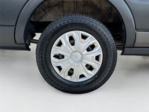 Used 2017 Ford Transit 350 XLT RWD image 32
