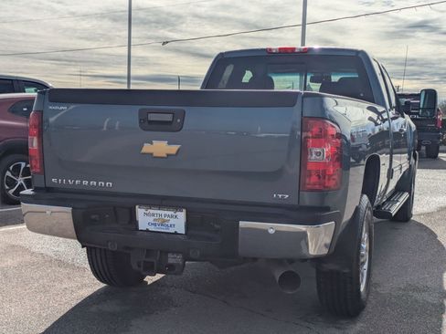 Used 2013 Chevrolet Silverado 2500 LTZ w/ LTZ Plus Package image 3