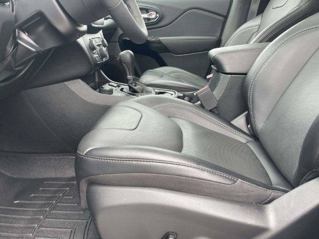 Used 2023 Jeep Cherokee Altitude Lux w/ Lux Elite Package AWD/4WD image 9