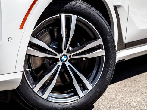 New 2026 BMW X7 xDrive40i w/ Executive Package image 9