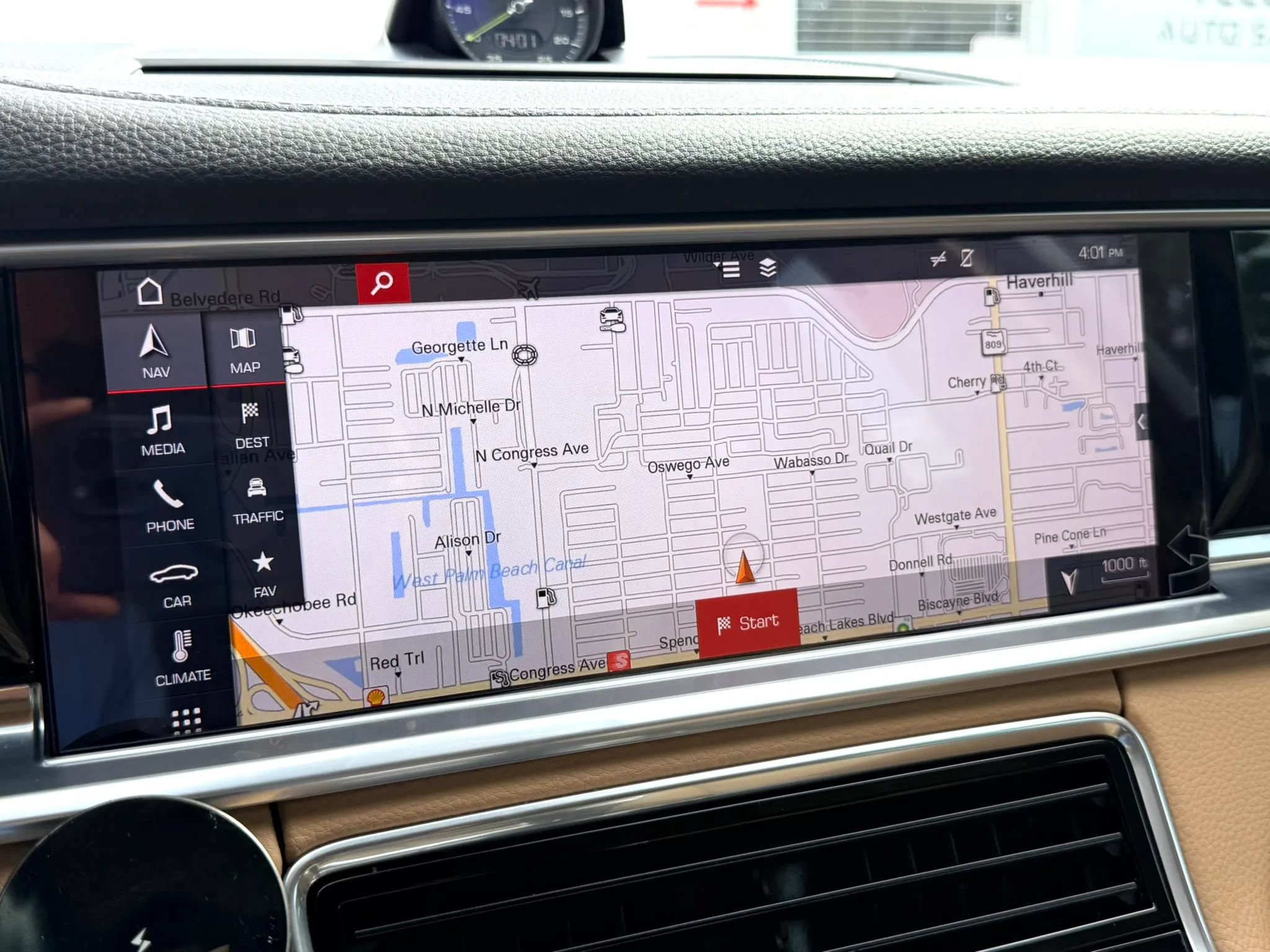 Used 2018 Porsche Panamera 4 AWD/4WD image 24