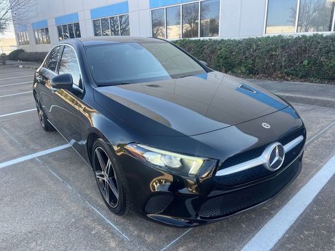 Used 2022 Mercedes-Benz A 220 image 2