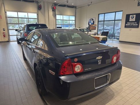 Used 2010 Chevrolet Malibu LS FWD image 3