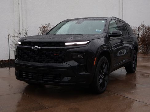 Certified 2024 Chevrolet Traverse RS image 4