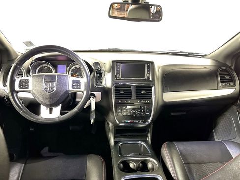 Used 2018 Dodge Grand Caravan GT image 12