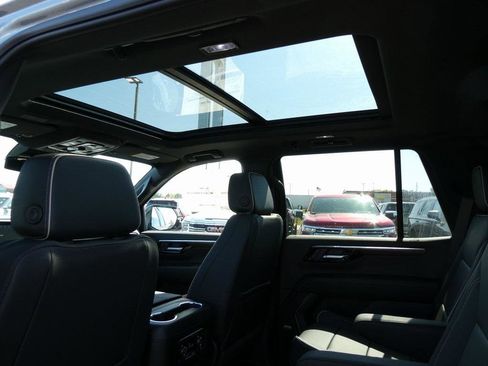 New 2026 Chevrolet Tahoe Premier image 19