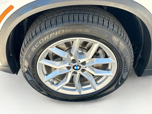 Used 2022 BMW X5 xDrive40i w/ Climate Comfort Package image 35