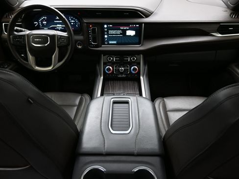 Used 2022 GMC Yukon XL Denali image 14