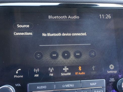 Used 2020 Nissan Titan SV w/ SV Convenience Package image 29