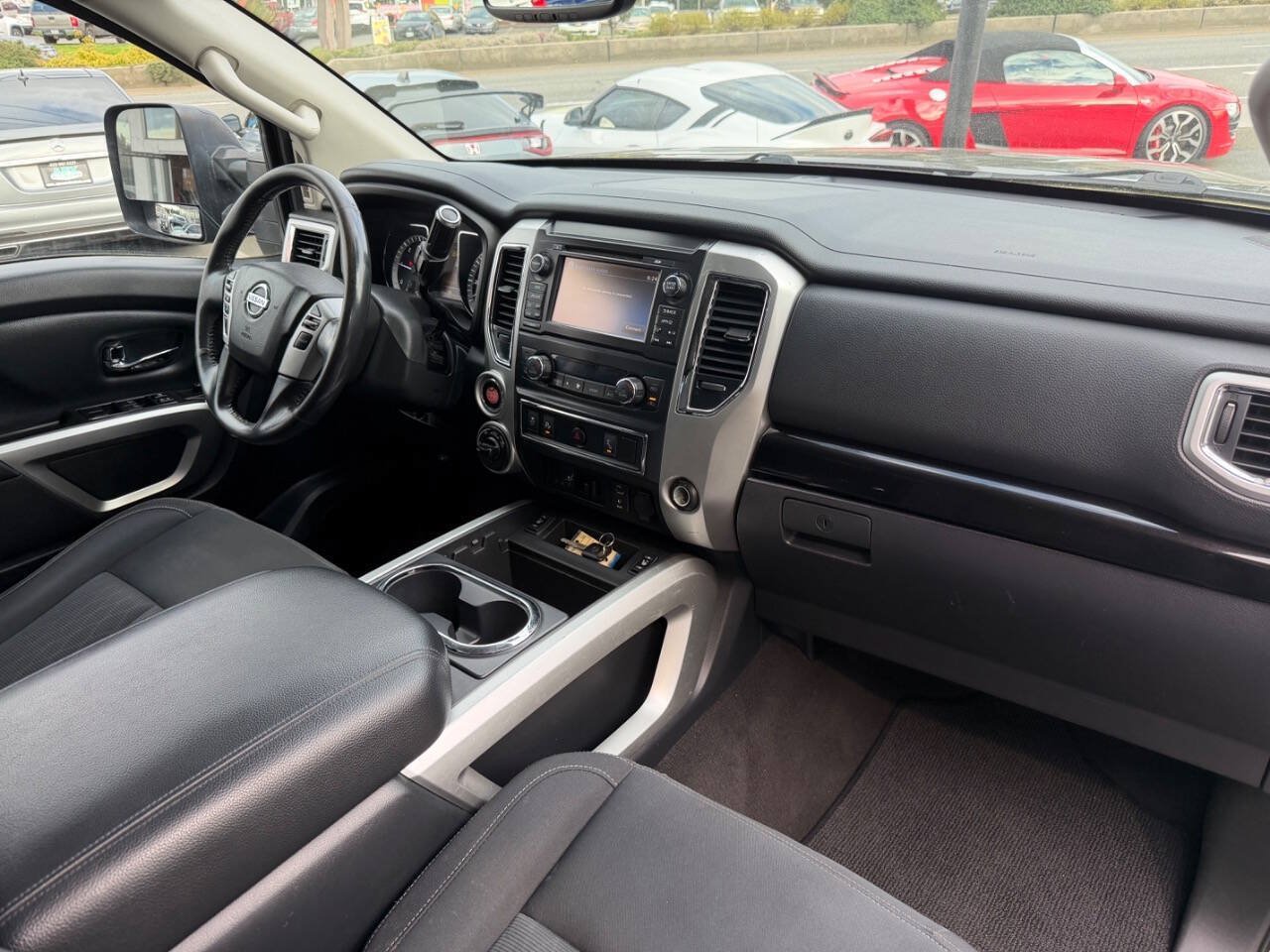 Used 2017 Nissan Titan SV AWD/4WD image 18