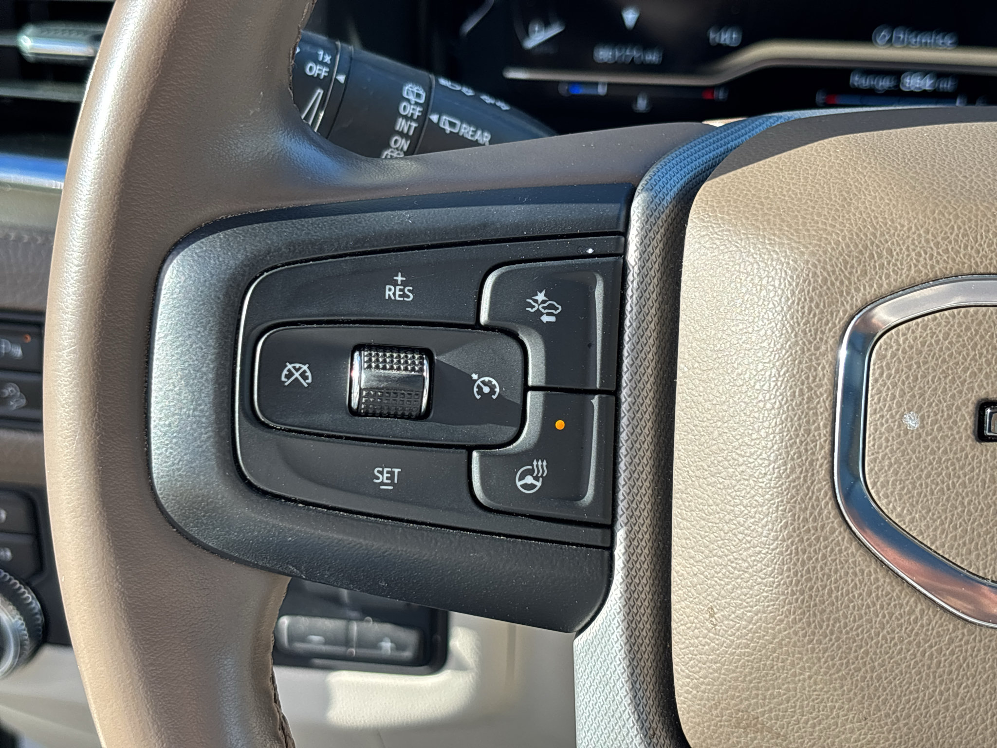 Used 2023 GMC Yukon XL Denali w/ Max Trailering Package AWD/4WD image 19