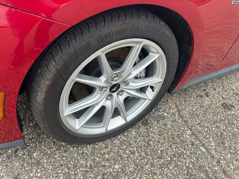 Used 2024 Ford Mustang GT Premium image 9