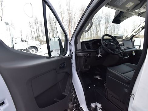 New 2026 Ford Transit 250 Low Roof RWD image 9