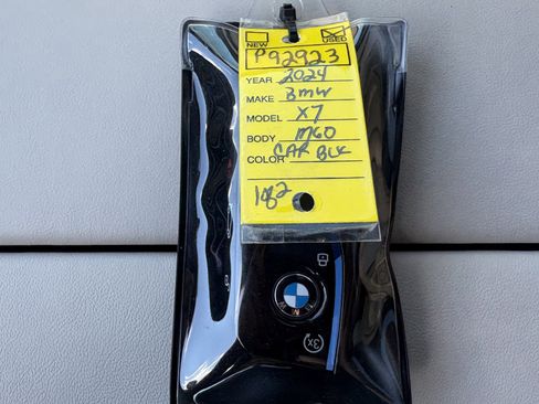 Used 2024 BMW X7 M60i w/ Executive Package image 35